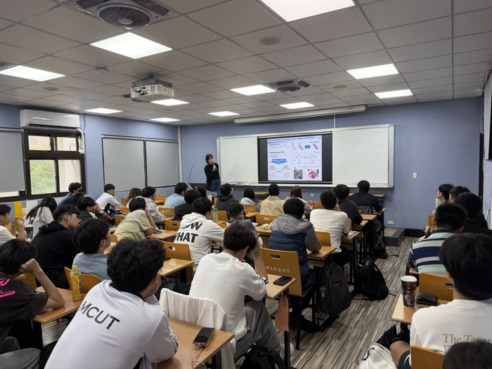【國際交流】2026年4月30日 日本大阪大學應用化學系副教授 徐于懿博士蒞校參訪並發表演講圖片